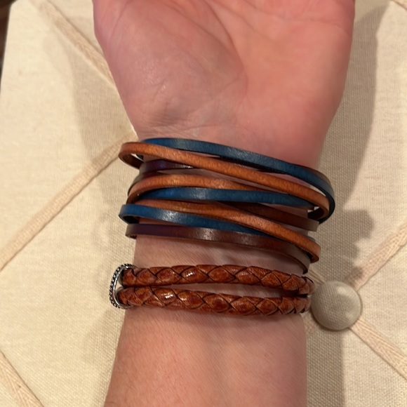 2 Leather Bracelets Double and a triple wrap - Picture 2 of 9